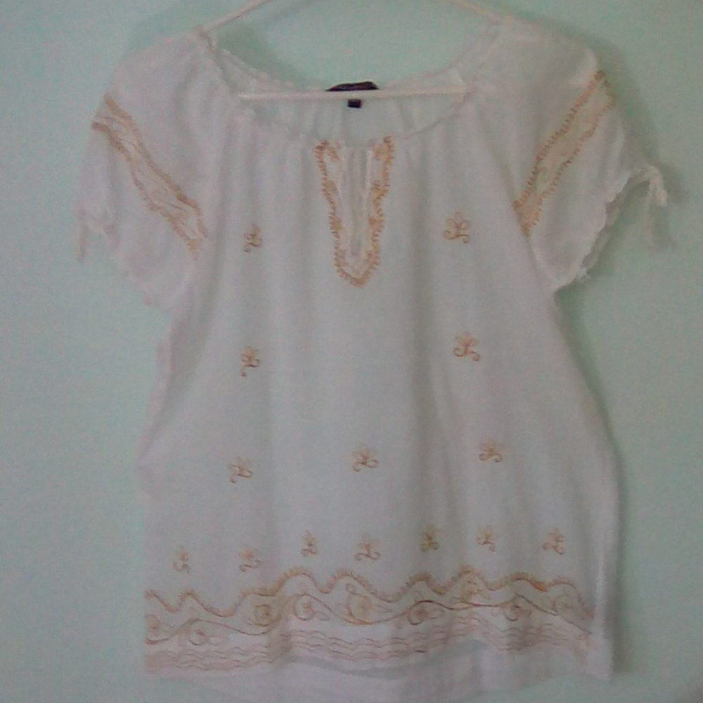 White Sheer Gauze Top Boho look